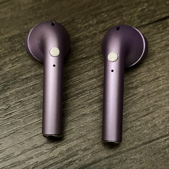 Purple metallic Wireless Earbuds with Charging Case - Picture 4 of 8